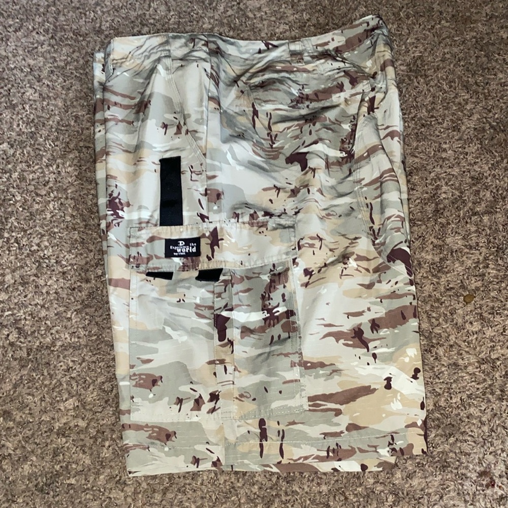 D the Experience World top-series cameo lightweight shorts size 5X